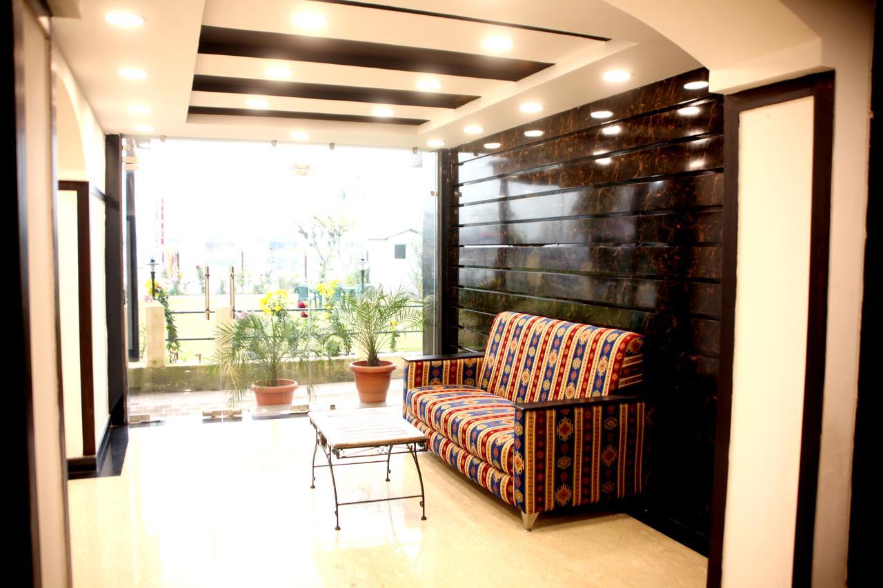 Hotel New Park At Dal Lake Srīnagar Eksteriør bilde
