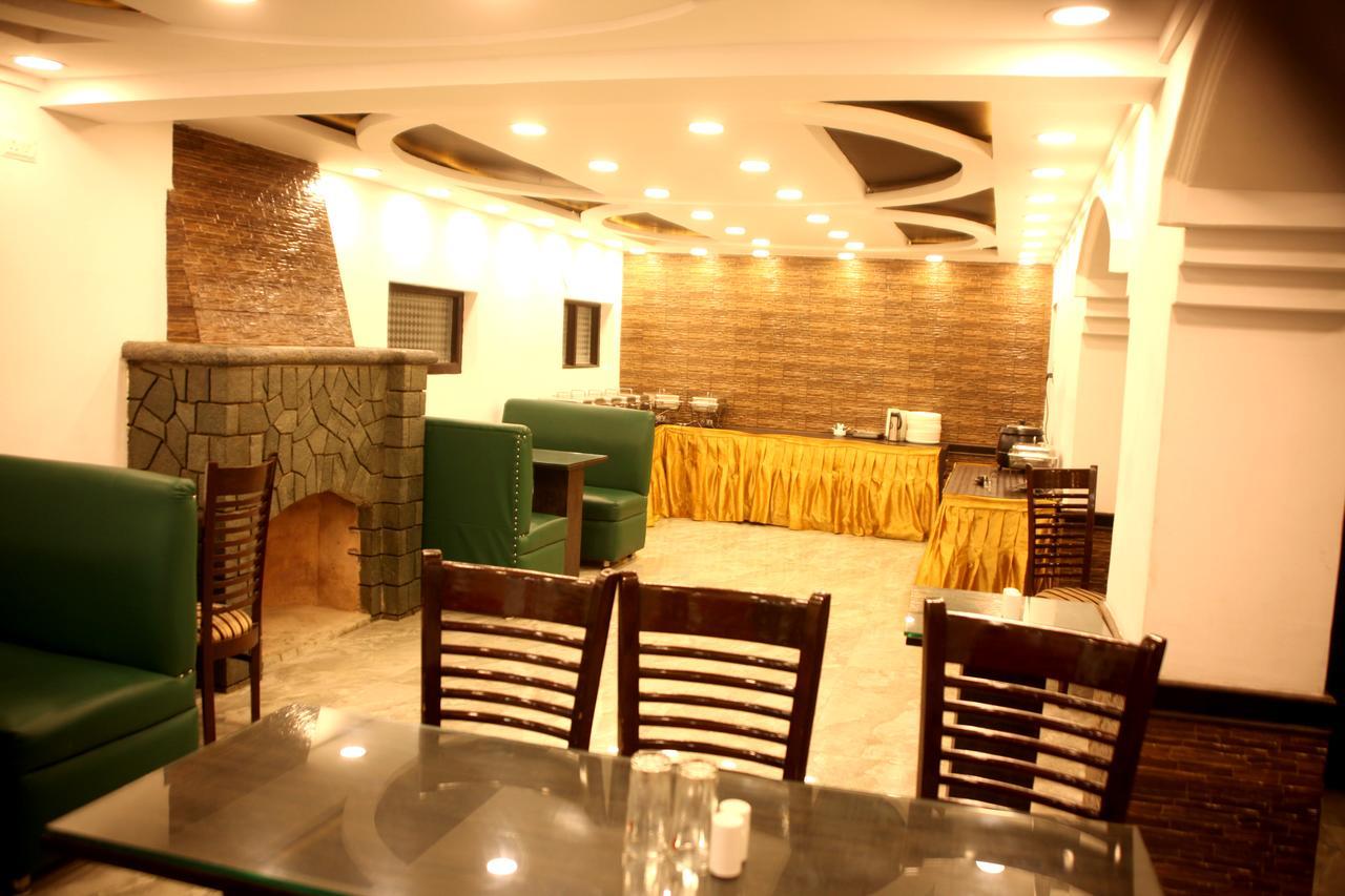 Hotel New Park At Dal Lake Srīnagar Eksteriør bilde
